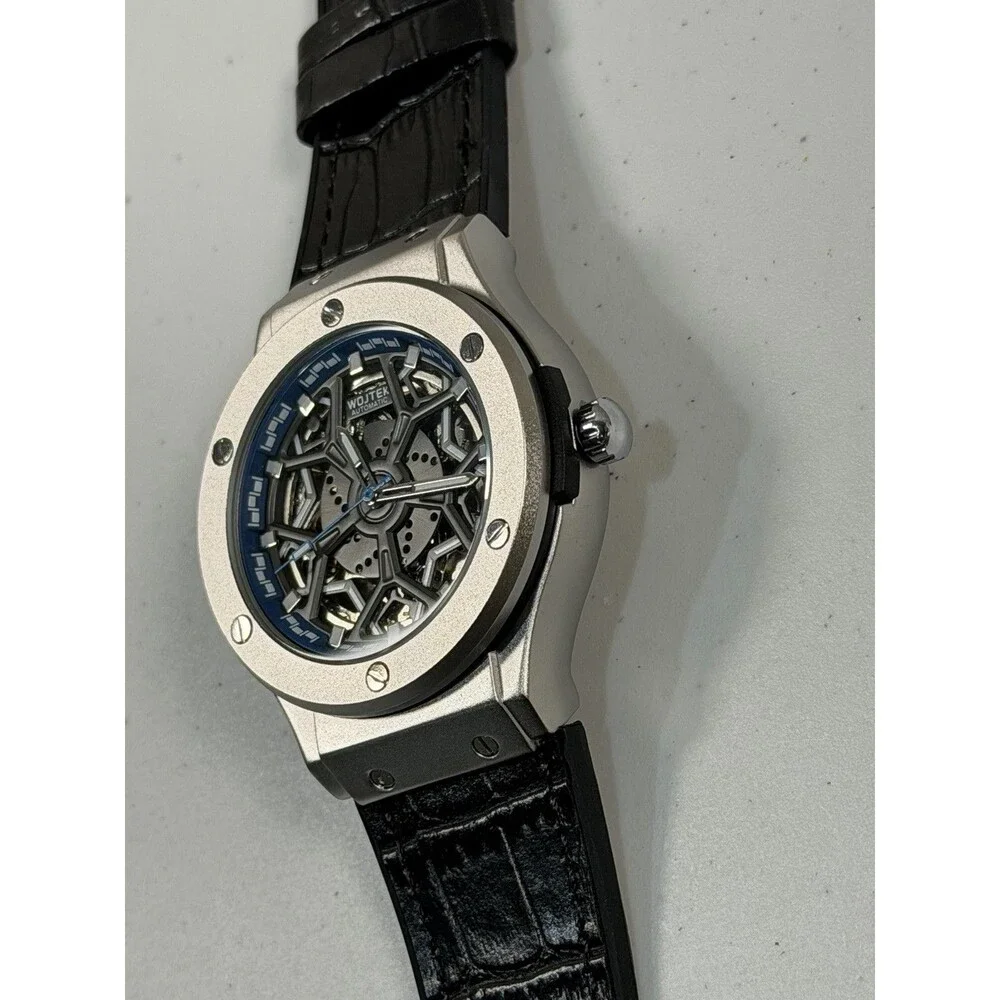 Men’s Automatic Mechanical Skeleton Racing Wheel Rim Design Sport Watch 44.9mm
